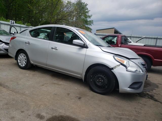 3N1CN7AP1GL872089 - 2016 NISSAN VERSA S SILVER photo 4