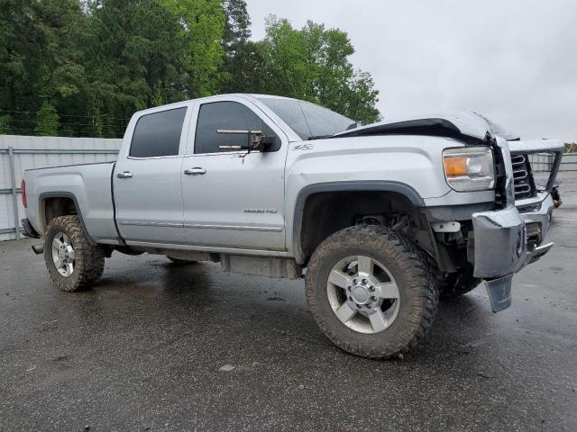 1GT12TE81GF263846 - 2016 GMC SIERRA K2500 SLT SILVER photo 4