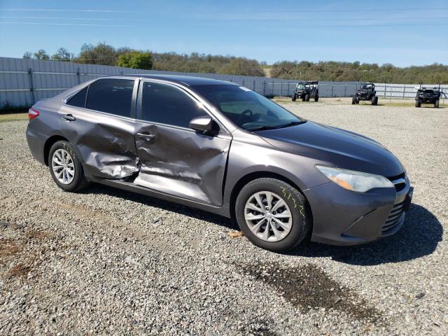 4T4BF1FK9FR490477 - 2015 TOYOTA CAMRY LE GRAY photo 4