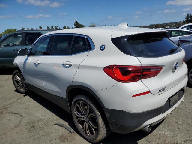 WBXYJ5C38JEF71622 - 2018 BMW X2 XDRIVE28I WHITE photo 2