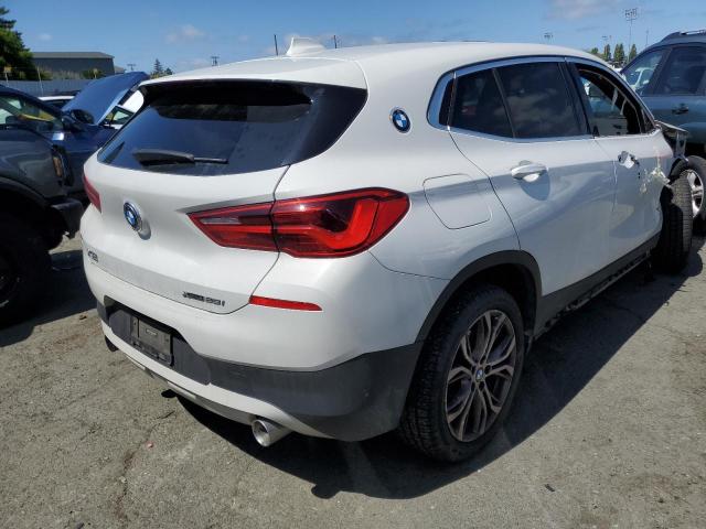 WBXYJ5C38JEF71622 - 2018 BMW X2 XDRIVE28I WHITE photo 3