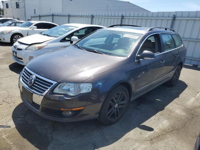 WVWTK93C78E065718 - 2008 VOLKSWAGEN PASSAT WAGON LUX GRAY photo 1