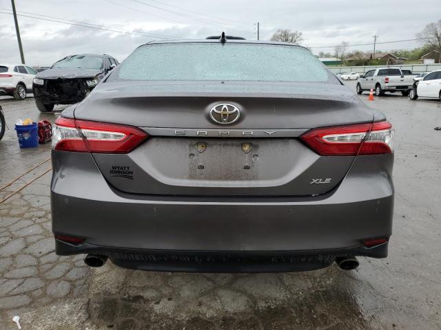 4T1BZ1HK0JU018305 - 2018 TOYOTA CAMRY XSE GRAY photo 6