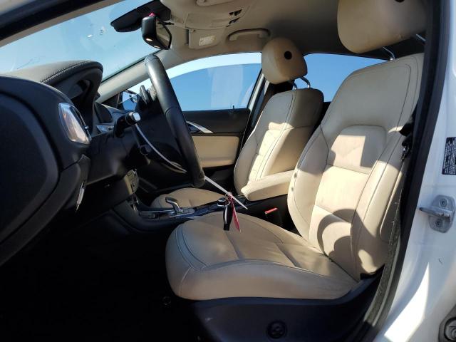 SJKCH5CR0HA034634 - 2017 INFINITI QX30 BASE WHITE photo 7