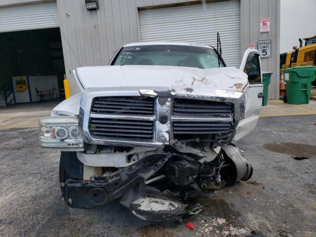 1D7HE28K85S338169 - 2005 DODGE DAKOTA QUAD WHITE photo 5