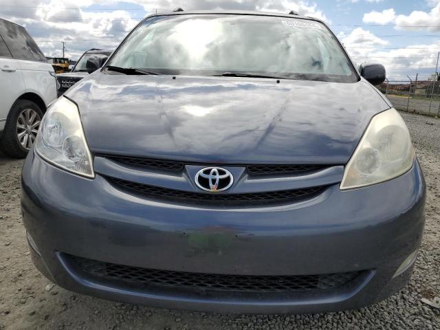 5TDYK4CC1AS302308 - 2010 TOYOTA SIENNA XLE CHARCOAL photo 5