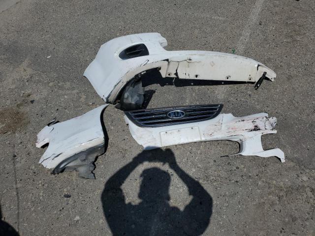 KNAFE222595664667 - 2009 KIA SPECTRA EX WHITE photo 12