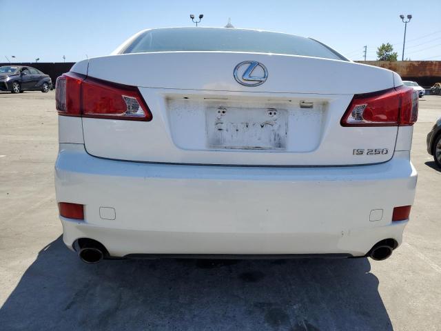 JTHBF5C26B2101227 - 2011 LEXUS IS 250 WHITE photo 6