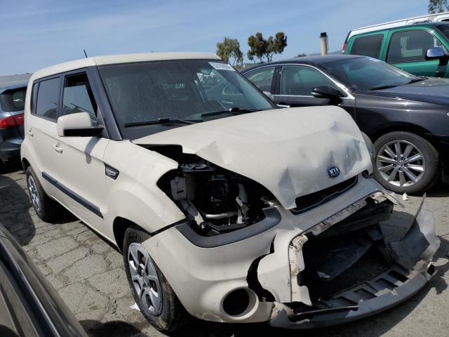 KNDJT2A52D7483506 - 2013 KIA SOUL BEIGE photo 4