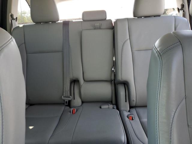 5TDKKRFH0GS174825 - 2016 TOYOTA HIGHLANDER XLE WHITE photo 10