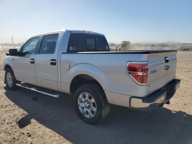 1FTFW1CF3EKE64992 - 2014 FORD F150 SUPERCREW SILVER photo 2