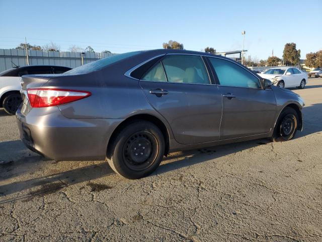 4T4BF1FK2FR514862 - 2015 TOYOTA CAMRY LE GRAY photo 3
