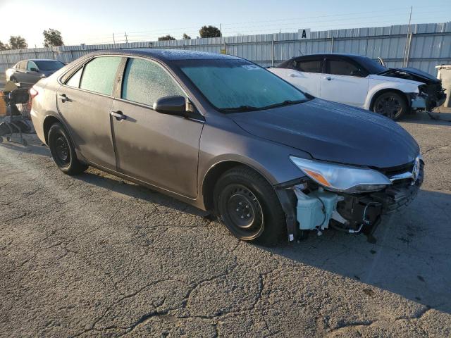 4T4BF1FK2FR514862 - 2015 TOYOTA CAMRY LE GRAY photo 4