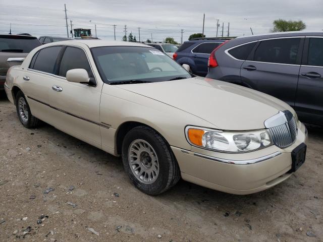 1LNHM83W82Y671423 - 2002 LINCOLN TOWN CARTIER BEIGE photo 4