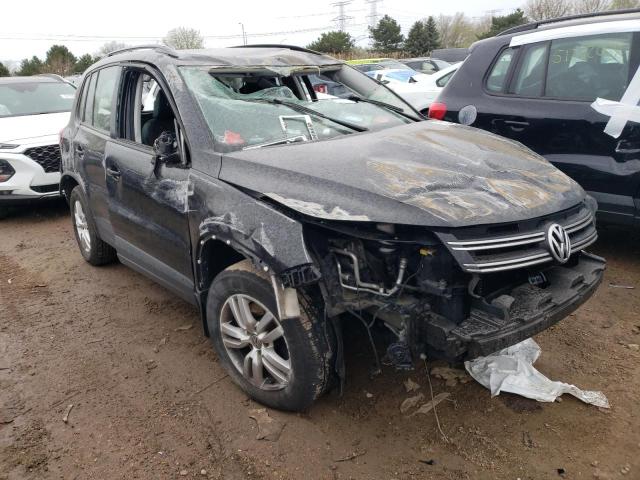 WVGBV7AX2GW611052 - 2016 VOLKSWAGEN TIGUAN S BLACK photo 4