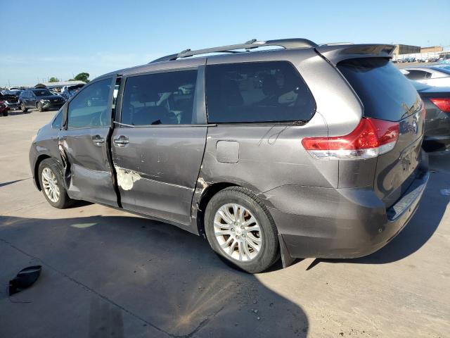 5TDYK3DC5DS325670 - 2013 TOYOTA SIENNA XLE GRAY photo 2