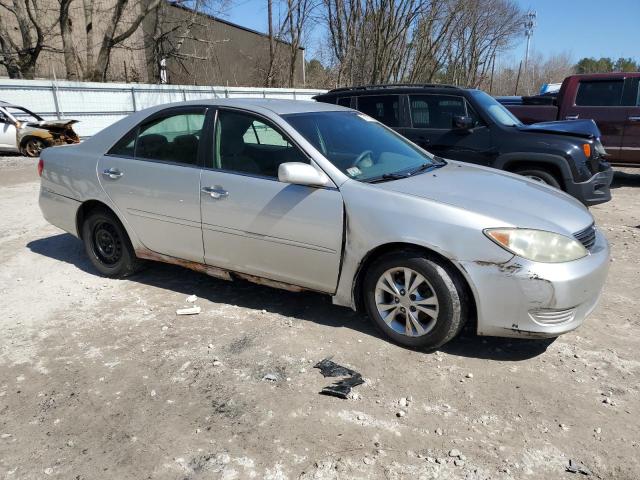 4T1BF32K95U595417 - 2005 TOYOTA CAMRY LE GRAY photo 4