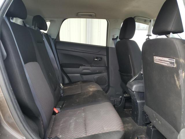 JA4AR3AU2HZ037923 - 2017 MITSUBISHI OUTLANDER ES ნაცრისფერი ფოტო 11