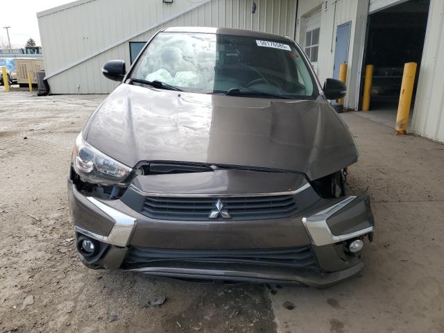 JA4AR3AU2HZ037923 - 2017 MITSUBISHI OUTLANDER ES ნაცრისფერი ფოტო 5