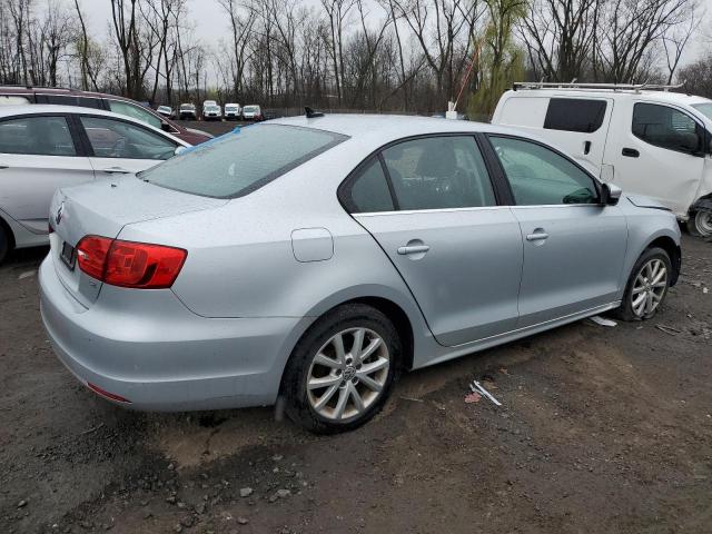 3VWB17AJ4EM419329 - 2014 VOLKSWAGEN JETTA SE SILVER photo 3