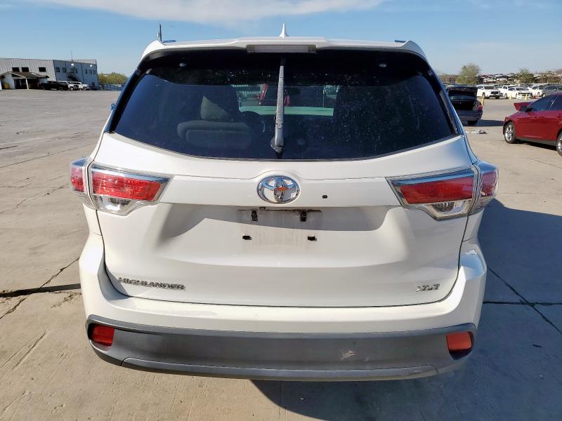 5TDKKRFH9GS504137 - 2016 TOYOTA HIGHLANDER XLE 白色 照片 6