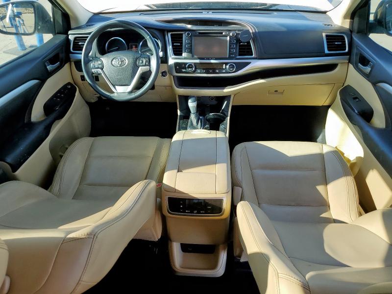 5TDKKRFH9GS504137 - 2016 TOYOTA HIGHLANDER XLE 白色 照片 8