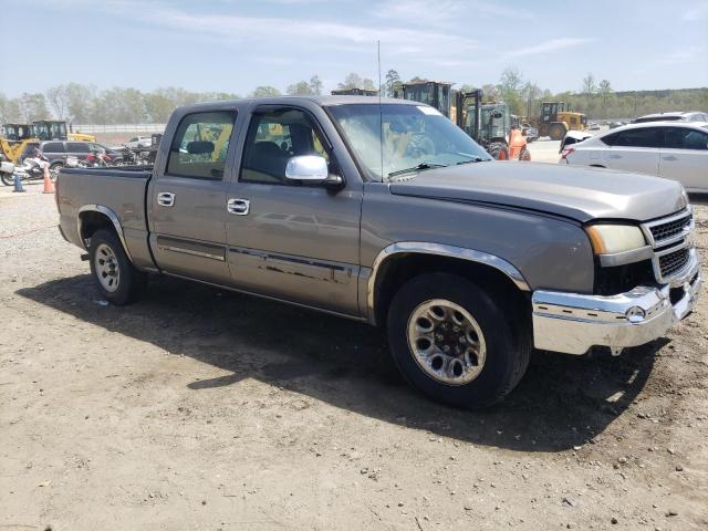 2GCEC13V561317747 - 2006 CHEVROLET SILVERADO C1500 GRAY photo 4