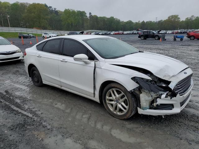 3FA6P0H72DR105125 - 2013 FORD FUSION SE WHITE photo 4