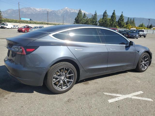 5YJ3E1EB8LF649601 - 2020 TESLA MODEL 3 GRAY photo 3