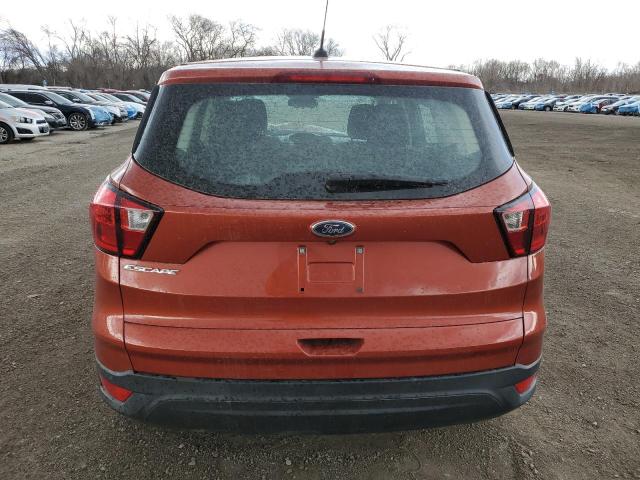 1FMCU0F70KUA81109 - 2019 FORD ESCAPE S Orange photo 6