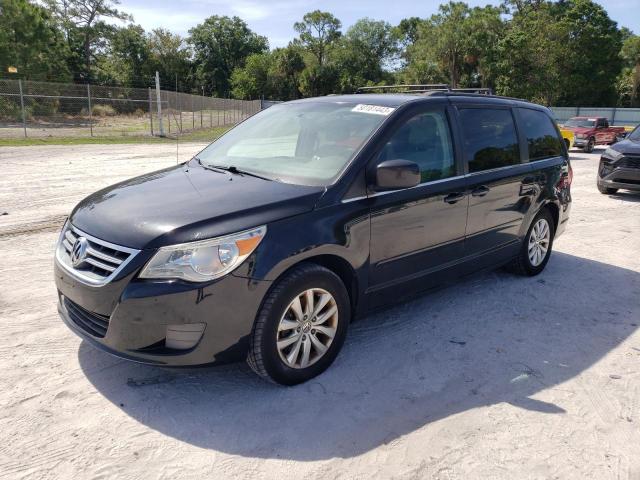 2C4RVABG7CR152022 - 2012 VOLKSWAGEN ROUTAN SE BLACK photo 1