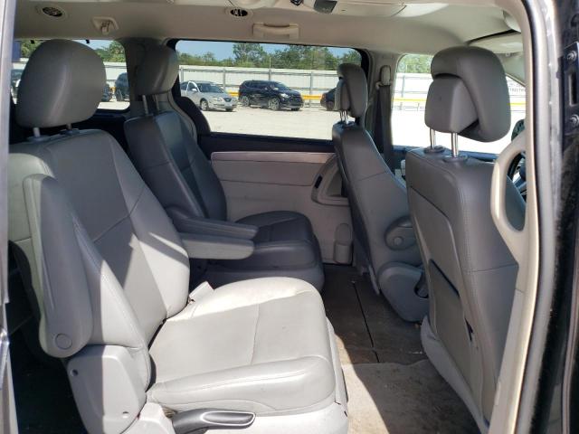 2C4RVABG7CR152022 - 2012 VOLKSWAGEN ROUTAN SE BLACK photo 11