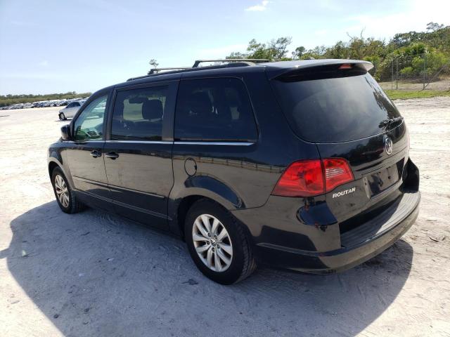 2C4RVABG7CR152022 - 2012 VOLKSWAGEN ROUTAN SE BLACK photo 2