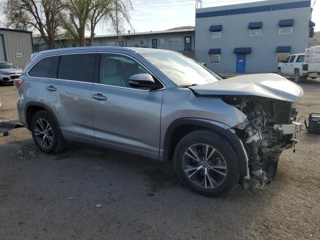 5TDKKRFH1GS155247 - 2016 TOYOTA HIGHLANDER XLE 银色 照片 4