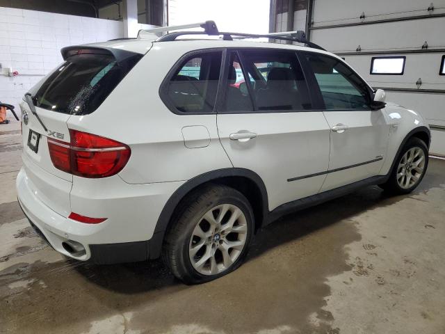 5UXZV4C56BL414083 - 2011 BMW X5 XDRIVE35I WHITE photo 3