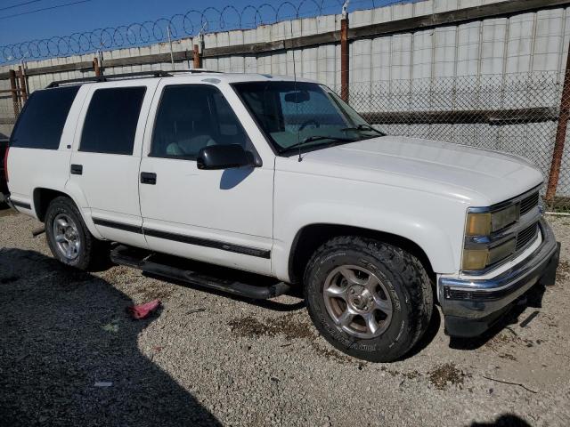 1GNEC13R1XJ368860 - 1999 CHEVROLET TAHOE C1500 WHITE photo 4