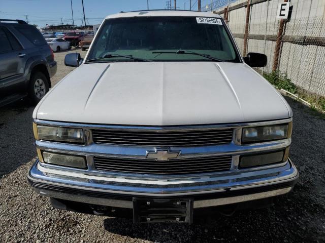 1GNEC13R1XJ368860 - 1999 CHEVROLET TAHOE C1500 WHITE photo 5