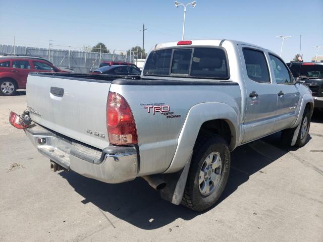 5TELU42N08Z515173 - 2008 TOYOTA TACOMA DOUBLE CAB SILVER photo 3