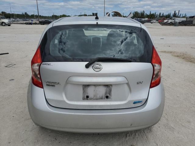 3N1CE2CPXFL402416 - 2015 NISSAN VERSA NOTE S SILVER photo 6