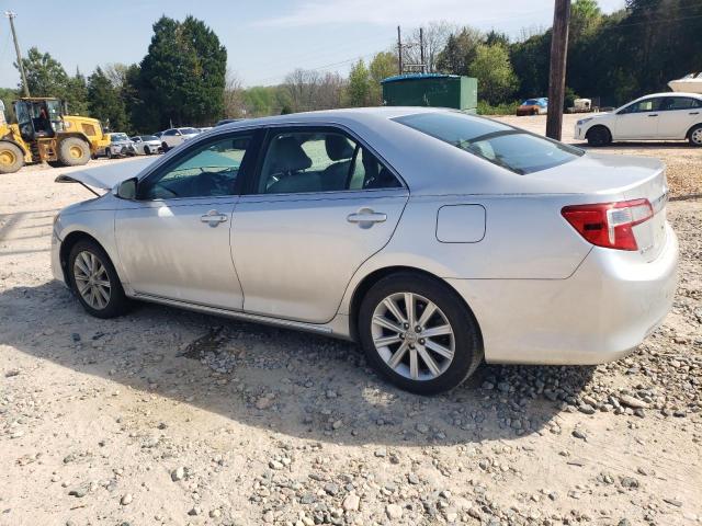 4T1BF1FK0CU633032 - 2012 TOYOTA CAMRY BASE SILVER photo 2