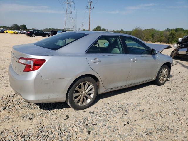 4T1BF1FK0CU633032 - 2012 TOYOTA CAMRY BASE SILVER photo 3