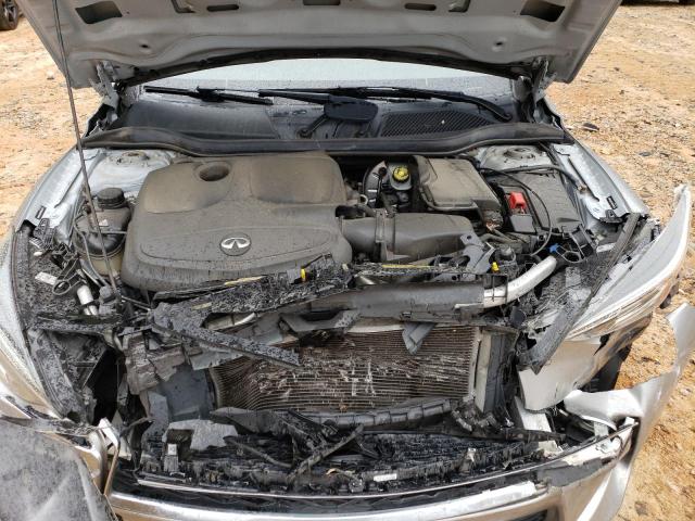 SJKCH5CP9HA019113 - 2017 INFINITI QX30 BASE SILVER photo 11