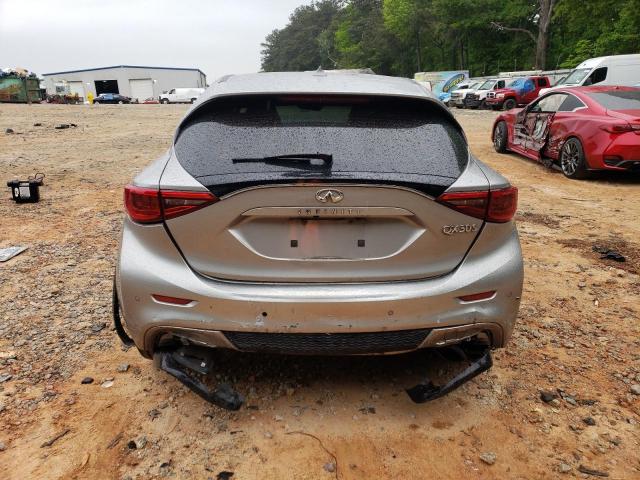 SJKCH5CP9HA019113 - 2017 INFINITI QX30 BASE SILVER photo 6