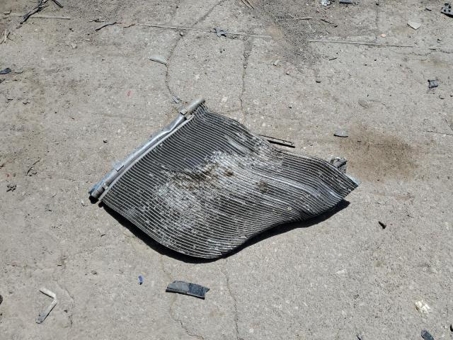 1V2WC2CA8MC231247 - 2021 VOLKSWAGEN ATLAS CROS SE Белый фото 12