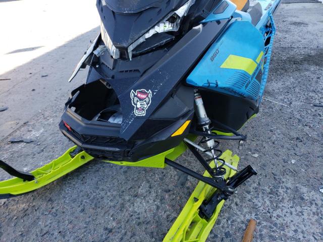 2BPSTDJK7JV000597 - 2018 SKI DOO SUMMIT BLUE photo 9