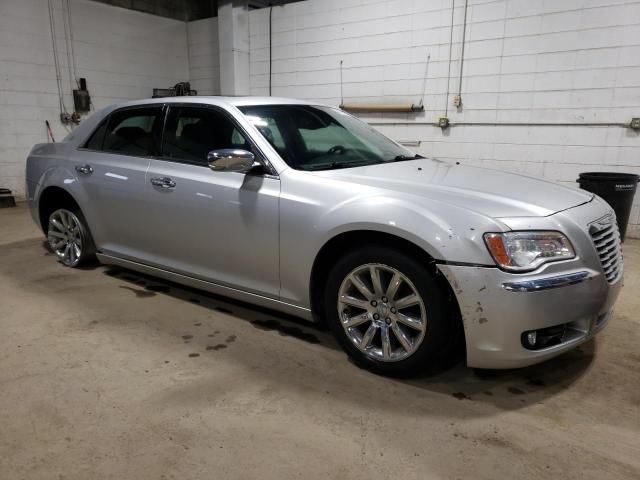 2C3CCACG2CH136525 - 2012 CHRYSLER 300 LIMITED SILVER photo 4