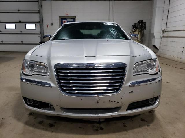2C3CCACG2CH136525 - 2012 CHRYSLER 300 LIMITED SILVER photo 5