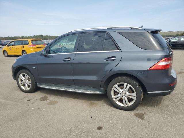 4JGDA5HB3CA070992 - 2012 MERCEDES-BENZ ML 350 4MATIC CHARCOAL photo 2