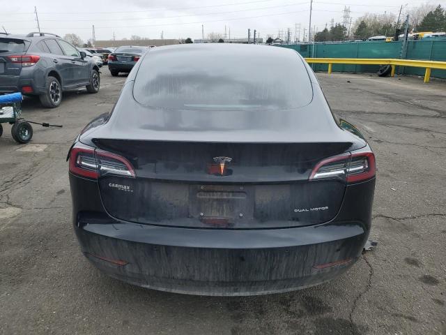 5YJ3E1EB3JF071355 - 2018 TESLA MODEL 3 Czarny zdjęcie 6