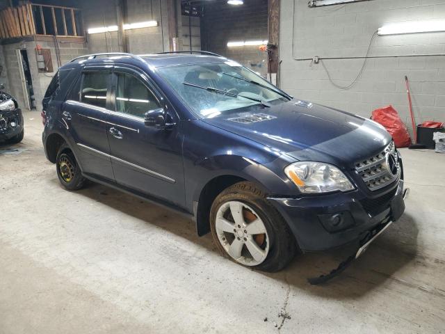 4JGBB8GB0BA654269 - 2011 MERCEDES-BENZ ML 350 4MATIC BLUE photo 4